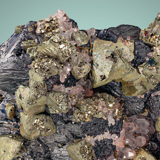 Chalcopyrite-Cavnic Mine (Kapnikbánya) | Cavnic | Maramure? | Romania