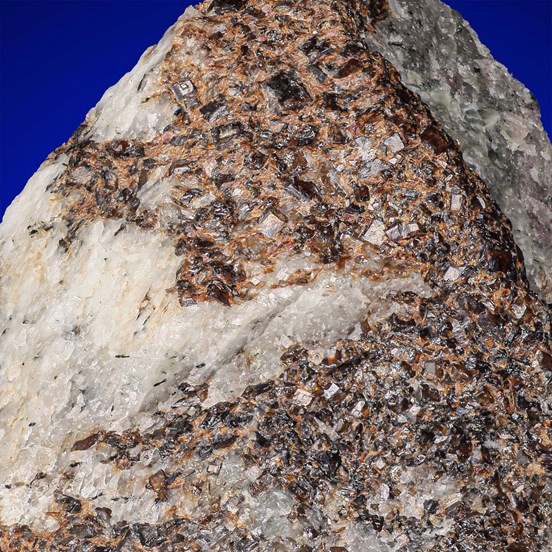 Fersmanite-Vein No. 1 of Labuntsov | Eveslogchorr | Khibiny | Murmansk Oblast | Russia