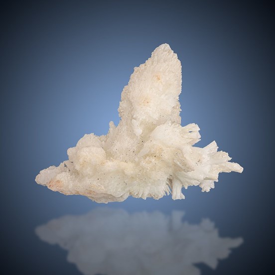 Aragonite-Serpieri Mine No. 60 | Hilarion-Christiana Area | Ag. Konstandinos | Lavrion | Attica | Greece