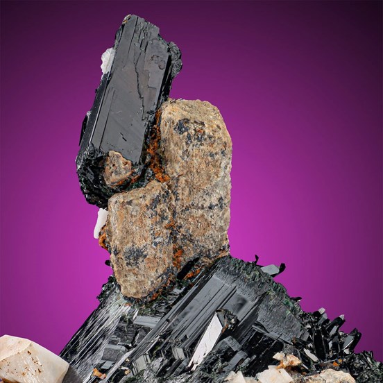 Ilmenorutile-Mount Malosa | Zomba Plateau | Chilwa Alkaline Area | Malawi