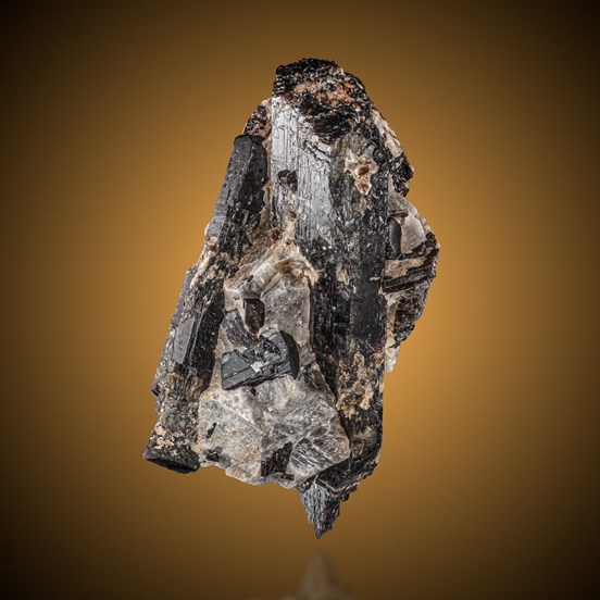 Fluorrichterite-Wilberforce | Monmouth Township | Haliburton Co. | Ontario | Canada