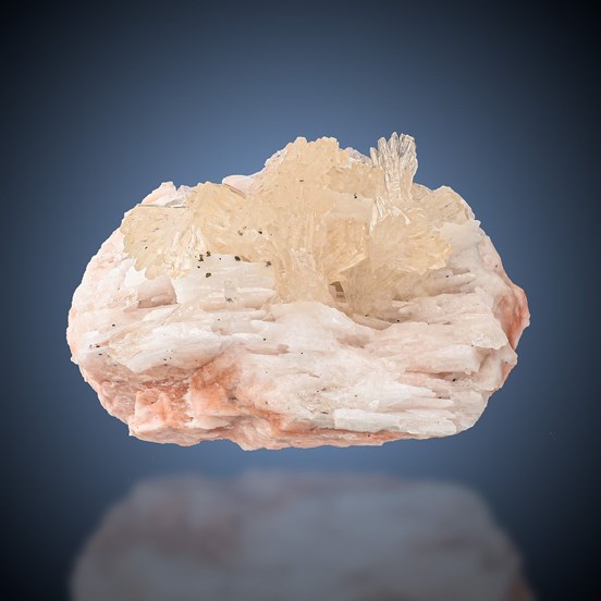 Strontianite -Dreislar | Medebach | Sauerland | North Rhine-Westphalia | Germany