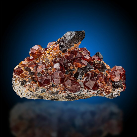 Spessartine-Wushan Spessartine Mine | Tongbei | Yunxiao Co. | Zhangzhou | Fujian | China