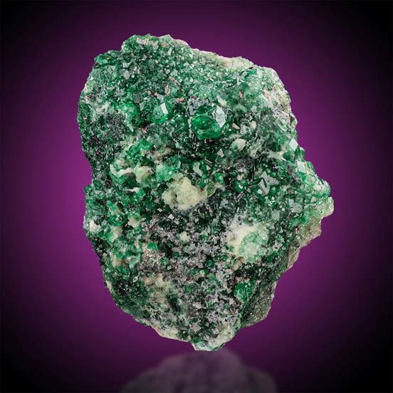 Uvarovite-Black Lake Mine | Thetford Mines | Les Appalaches | Québec | Canada